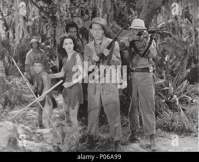 Titre original : TARZAN'S SECRET TREASURE. Titre en anglais : TARZAN'S SECRET TREASURE. Film Directeur : RICHARD THORPE. Année : 1941. Stars : PHILIP DORN ; MAUREEN O'SULLIVAN, Tom Conway, JOHNNY SHEFFIELD. Credit : M.G.M. / Album Banque D'Images