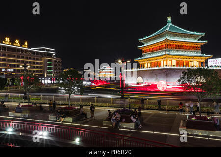 XIAN, CHINE - le 23 mai 2018 : célèbre clocher dans la ville de Xi'an, Chine. Xi'an est la capitale de la province du Shaanxi et l'une des plus anciennes villes de Chine. Xi Banque D'Images