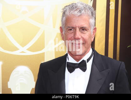 Hollywood, Californie, USA. Sep 11, 2015. ANTHONY BOURDAIN assiste à la Creative Arts Emmy Awards, Microsoft Theatre, Los Angeles. Credit : Clinton Wallace/Globe Photos/ZUMA/Alamy Fil Live News Banque D'Images