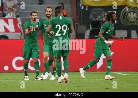 Leverkusen. 8 juin, 2018. Les joueurs de l'Arabie saoudite au cours de l'celebtrates notation afer match amical entre l'Allemagne et l'Arabie saoudite au Bay Arena le 8 juin 2018 à Leverkusen, Allemagne. Credit : Ulrich Hufnagel/Xinhua/Alamy Live News Banque D'Images