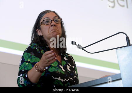 Vienne, Autriche. Le 9 mai 2018. Assemblée nationale du Parti Vert Vienne. Feuille de route pour le processus de renouvellement de la Vienne. Discussion et vote de "modalités des candidats". Photo montre Maria Vassilakou, conseiller et vice-maire de la ville de Vienne. Credit : Franz Perc / Alamy Live News Banque D'Images