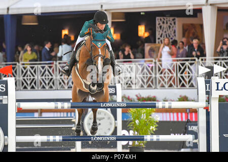 Cannes, France. Le 08 juin, 2018. L'équipe de Jessica Springsteen Amérique Miami Celtics sur RCC Swinny du parc fait concurrence au cours de la Ligue des Champions Mondial 2018 Longines à Cannes le 08 juin 2018 Crédit : BTWImages Sport/Alamy Live News Banque D'Images