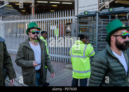 Johannesburg, Afrique du Sud, 9 juin 2018.L'Afrique du Sud les partisans d'arriver à l'Ellis Park Stadium de Johannesburg pour le test-match de rugby entre l'Angleterre et l'Afrique du Sud Banque D'Images