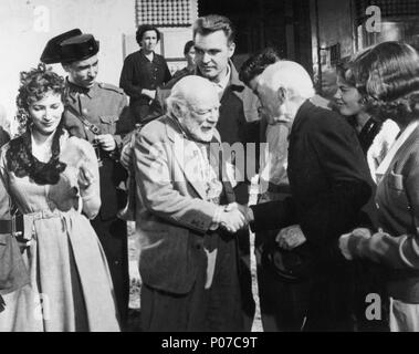 Titre original : CALABUCH. Titre en anglais : À PARTIR DE LA FUSÉE, LE CALABUCH. Film Réalisateur : Luis Garcia Berlanga. Année : 1956. Stars : VALENTINA CORTESE, FRANCO FABRIZI, Edmund GWENN. Credit : AGUILA FILMS/FILMS COSTELLAZIONE / Album Banque D'Images