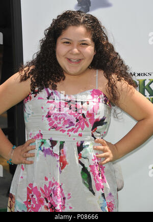 Raini Rodriguez  125 - Shrek 4 Première Mondiale au Gibson Amphitheatre à Los Angeles.Raini Rodriguez  125 Red Carpet Event, Vertical, USA, Cinéma, Célébrités, photographie, Bestof, Arts, Culture et divertissement, Célébrités Topix fashion / Vertical, Best of, événement dans la vie d'Hollywood, Californie - Tapis rouge et en backstage, USA, Cinéma, Célébrités, cinéma, télévision, Célébrités célébrités musique, photographie, Arts et culture, Bestof, divertissement, Topix, vertical, une seule personne, à partir de l'année 2010, enquête tsuni@Gamma-USA.com - trois quarts Banque D'Images