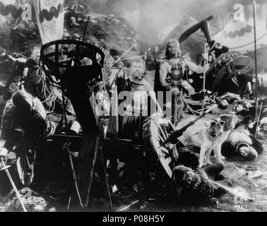 Titre original : LA Corona di Ferro. Titre en anglais : LA COURONNE DE FER. Directeur de film : ALESSANDRO BLASETTI. Année : 1941. Stars : Gino CERVI. Banque D'Images