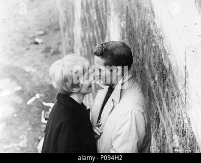 Film Original Titre : PARIS BLUES. Titre en anglais : PARIS BLUES. Film Directeur : MARTIN RITT. Année : 1961. Stars : JOANNE WOODWARD et Paul Newman. Credit : United Artists / Album Banque D'Images