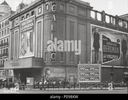 Titre original : SKAMMEN. Titre en anglais : la honte. Directeur de film : Ingmar Bergman. Année : 1968. Credit : CINÉMATOGRAPHE AB / Album Banque D'Images