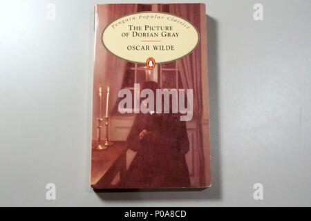 Penguin Popular Classics édition de The Picture of Dorian Gray d'Oscar Wilde Banque D'Images