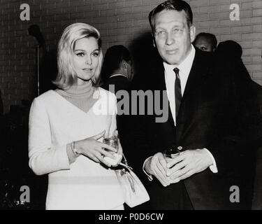 Stars : CAROL LYNLEY ; HOWARD KOCH. Banque D'Images