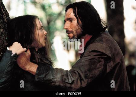 Titre original : The Crucible. Titre en anglais : LE CREUSET. NICHOLAS HYTNER Réalisateur :. Année : 1996. Stars : DANIEL DAY-LEWIS ; Winona Ryder. Crédit : 20TH CENTURY FOX / WETCHER, BARRY / Album Banque D'Images