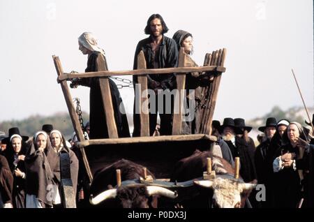 Titre original : The Crucible. Titre en anglais : LE CREUSET. NICHOLAS HYTNER Réalisateur :. Année : 1996. Stars : DANIEL DAY-LEWIS. Crédit : 20TH CENTURY FOX / WETCHER, BARRY / Album Banque D'Images