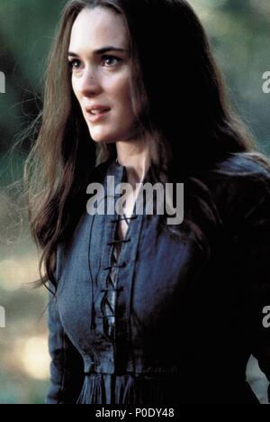 Titre original : The Crucible. Titre en anglais : LE CREUSET. NICHOLAS HYTNER Réalisateur :. Année : 1996. Stars : Winona Ryder. Crédit : 20TH CENTURY FOX / WETCHER, BARRY / Album Banque D'Images