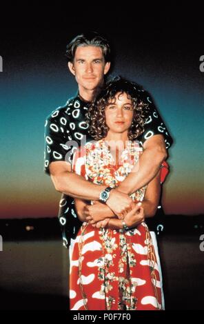 Titre original : ANN. Titre en anglais : ANN. Directeur de film : Carroll Ballard. Année : 1992. Stars : MATTHEW MODINE ; JENNIFER GREY. Credit : TRI STAR PHOTOS / Album Banque D'Images