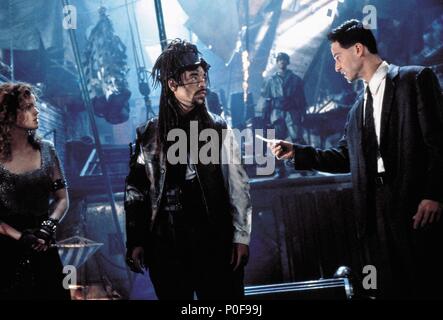 Titre original : Johnny Mnemonic. Titre en anglais : Johnny Mnemonic. Film Réalisateur : Robert LONGO. Année : 1995. Stars : Keanu REEVES, ICE-T, DINA MEYER. Credit : COLUMBIA TRI STAR / SEIDA, Takashi / Album Banque D'Images