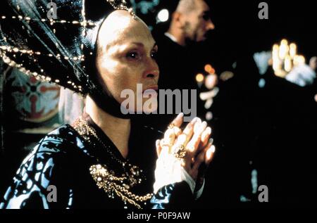 Titre original : JEANNE D'ARC. Titre en anglais : DE JEANNE D'ARC. Film Réalisateur : Luc BESSON. Année : 1999. Stars : Faye Dunaway. Credit : GAUMONT / Album Banque D'Images