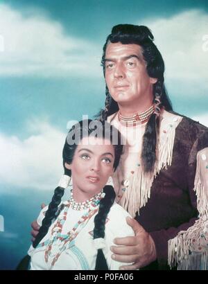 Film Original Titre : CHEF CRAZY HORSE. Titre en anglais : CHEF CRAZY HORSE. Directeur de film : GEORGE SHERMAN. Année : 1955. Stars : VICTOR MATURE ; SUZAN BALL. Credit : UNIVERSAL PICTURES / Album Banque D'Images