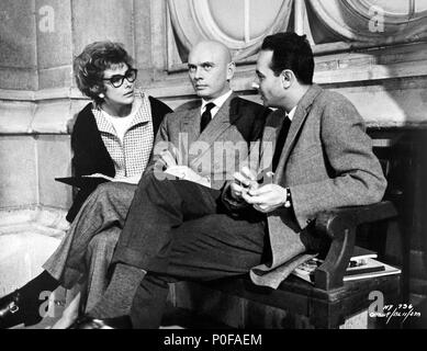 Titre original : UNE FOIS DE PLUS, avec sentiment. Titre en anglais : UNE FOIS DE PLUS, avec sentiment. Directeur de film : Stanley Donen. Année : 1960. Stars : Yul Brynner, Stanley Donen, KAY KENDALL. Credit : Columbia Pictures / Album Banque D'Images