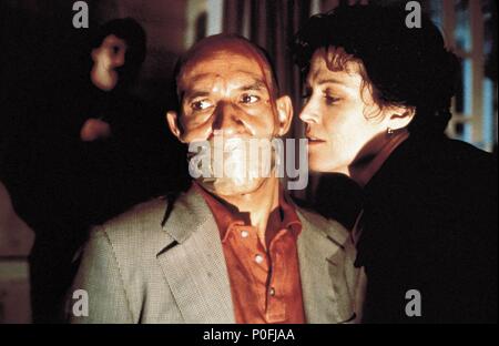 Titre original : LA JEUNE FILLE ET LA MORT. Titre en anglais : LA JEUNE FILLE ET LA MORT. Directeur du cinéma : Roman Polanski. Année : 1994. Stars : Sigourney Weaver, Ben Kingsley. Credit : CAPITOL FILMS/TF1 Films/canal 4 FILMS / Album Banque D'Images
