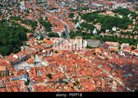 Iew de la vieille ville de Brasov à partir de la montagne Tampa, Transylvanie, Roumanie Banque D'Images