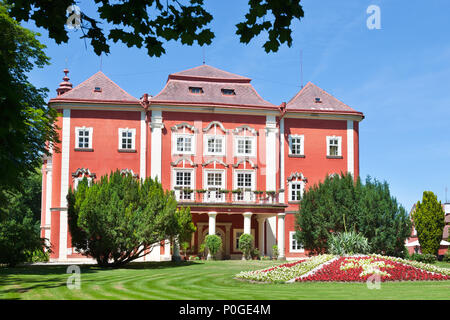 Zámek Dětenice, Královéhradecký kraj, Česká republika / castle Detenice, région de Hradec Kralove, République Tchèque Banque D'Images