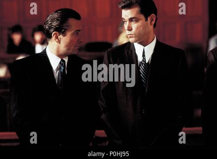 Titre original : les affranchis. Titre en anglais : les affranchis. Directeur : MARTIN SCORSESE Film. Année : 1990. Stars : Robert De Niro, Ray Liotta. Credit : WARNER BROS. / Album Banque D'Images