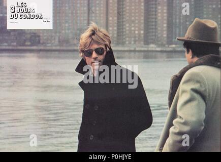 Titre original : TROIS JOURS DU CONDOR. Titre en anglais : TROIS JOURS DU CONDOR. Film Réalisateur : Sydney Pollack. Année : 1975. Stars : Robert Redford. Credit : PARAMOUNT PICTURES / Album Banque D'Images