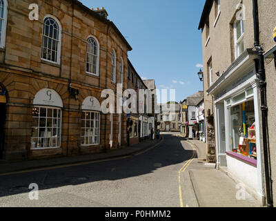 Le centre historique et jolie petite ville de Kirkby Lonsdale, South Lake District, Cumbria, Angleterre Banque D'Images