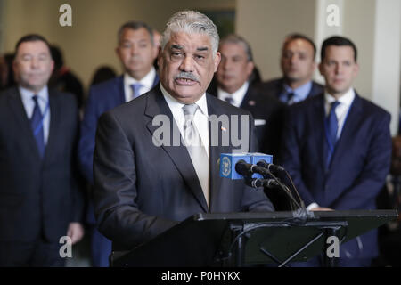 Organisation des Nations Unies, New York, USA, 08 juin 2018. 8 juin, 2018. Miguel Vargas Maldonado, Ministre des affaires étrangères de la République dominicaine, adresses presse après l'élection de la République dominicaine en tant que nouveau membre non permanent au Conseil de sécurité aujourd'hui au siège des Nations Unies à New York.Photos : Luiz Rampelotto/EuropaNewswire Crédit : Luiz Rampelotto/ZUMA/Alamy Fil Live News Banque D'Images