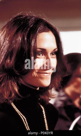 Titre original : Charlie's Angels. Titre en anglais : Charlie's Angels. Directeur de film : IVAN GOFF. Année : 1976. Stars : Kate Jackson. Orthographe : crédit-GOLDBERG PRODUCTIONS / Album Banque D'Images