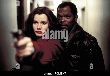 Film Original Titre : LONG KISS GOODNIGHT. Titre en anglais : LONG KISS GOODNIGHT. Film Réalisateur : Renny Harlin. Année : 1996. Stars : GEENA DAVIS, Samuel L. Jackson. Credit : New Line Cinema / Album Banque D'Images