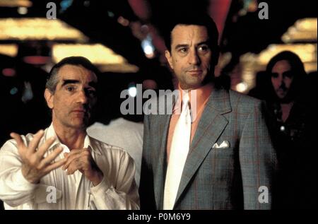 Film Original Titre : CASINO. Titre en anglais : CASINO. Directeur : MARTIN SCORSESE Film. Année : 1995. Stars : Martin Scorsese, Robert de Niro. Credit : UNIVERSAL PICTURES / CARUSO, Phillip / Album Banque D'Images