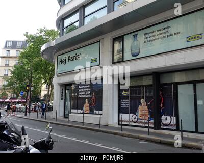 Le nouveau site pour la ville de Paris, France magasin IKEA sur le boulevard de la Madeleine. Banque D'Images