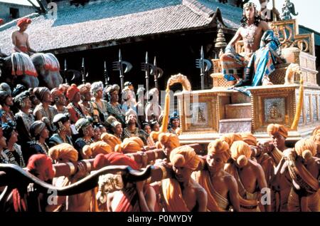 Titre original : Little Bouddha. Titre en anglais : Little Bouddha. Film Réalisateur : Bernardo Bertolucci. Année : 1993. Stars : Keanu REEVES. Copyright : Editorial l'intérieur uniquement. C'est un document distribué au public. Les droits d'accès uniquement, aucune licence de droit d'auteur prévue. Autorisation obligatoire à l'icône visuelle (www.visual-icon.com) est requise pour la reproduction de cette image. Credit : MIRAMAX / Album Banque D'Images