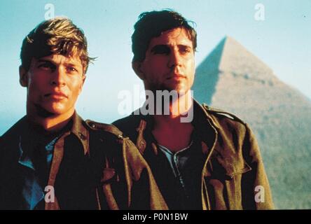 Titre original : Gallipoli. Titre en anglais : Gallipoli. Film Réalisateur : Peter Weir. Année : 1981. Stars : MEL GIBSON, Mark Lee. Credit : ASSOC R&R FILMS/PARAMOUNT / Album Banque D'Images