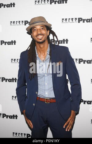 Les anciens de noir Pratt Célébration annuelle de l'esprit créatif Gala-bénéfice de bourses comprend : Guest Où : New York, New York, United States Quand : 08 mai 2018 Credit : Derrick Saleurs/WENN.com Banque D'Images