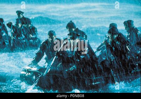 Film Original Title : U-571. Titre en anglais : U-571. JONATHAN MOSTOW Réalisateur :. Année : 2000. Credit : UNIVERSAL PICTURES / Album Banque D'Images