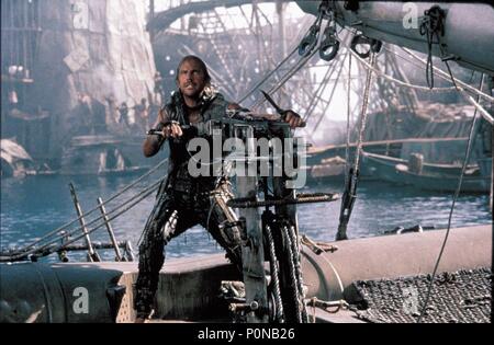 Titre original : Waterworld. Titre en anglais : Waterworld. Directeur de film : Kevin Reynolds. Année : 1995. Stars : Kevin Costner. Credit : UNIVERSAL PICTURES / VERRE, BEN / Album Banque D'Images