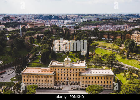 Vue aérienne du palais du gouverneur de la ville de Vatican, Italie Banque D'Images