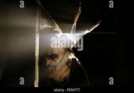 Titre original : Texas Chainsaw Massacre, THE. Titre en anglais : Texas Chainsaw Massacre, THE. Film Réalisateur : Marcus Nispel. Année : 2003. Stars : ANDREW BRYNIARSKI. Credit : New Line Cinema / Album Banque D'Images