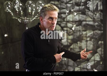 Film Original Titre : la belle-famille. Titre en anglais : la belle-famille. Directeur de film : ANDREW FLEMING. Année : 2003. Stars : MICHAEL DOUGLAS. Credit : WARNER BROS. Images / KRAYCHYK, GEORGE / Album Banque D'Images