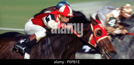 Titre original : SEABISCUIT. Titre en anglais : SEABISCUIT. Directeur de film : GARY ROSS. Année : 2003. Stars : Tobey Maguire. Credit : UNIVERSAL PICTURES / DREAMWORKS SKU/SPYGLASS ENT/LANGER QUE L / Album Banque D'Images