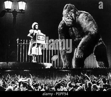 Titre original : MIGHTY JOE YOUNG. Titre en anglais : MIGHTY JOE YOUNG. Film Réalisateur : ERNEST B. SCHOEDSACK. Année : 1949. Credit : RKO / Album Banque D'Images