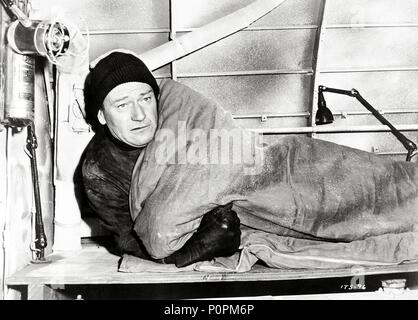 Titre du film d'origine : ÎLE DANS LE CIEL. Titre en anglais : ÎLE DANS LE CIEL. Film Réalisateur : William A. WELLMAN. Année : 1953. Stars : John Wayne. Credit : Warner Brothers / Album Banque D'Images