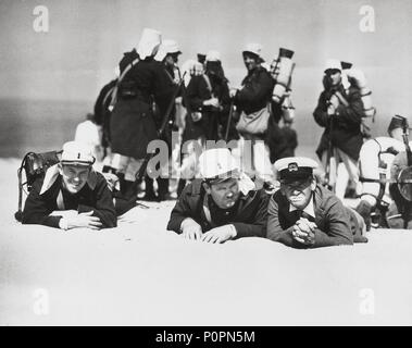 Titre original : BEAU HUNKS. Titre en anglais : BEAU HUNKS. Réalisateur : James W. HORNE. Année : 1931. Stars : OLIVER HARDY, Stan Laurel. Credit : HAL ROACH/MGM / Album Banque D'Images