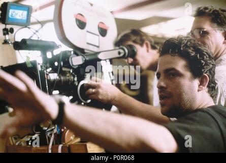 Titre original : Rush Hour 2. Titre en anglais : Rush Hour 2. Film Réalisateur : Brett Ratner. Année : 2001. Stars : Brett Ratner. Credit : New Line Cinema / SOREL, PETER / Album Banque D'Images