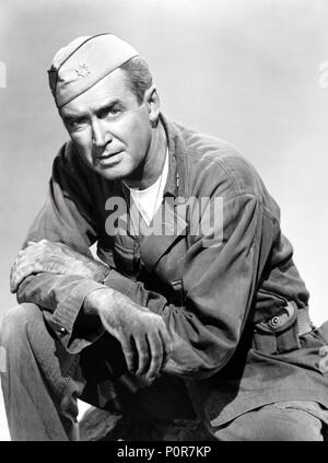 Titre original : la route de montagne. Titre en anglais : la route de montagne. Film Réalisateur : DANIEL MANN. Année : 1960. Stars : JAMES STEWART. Credit : Columbia Pictures / Album Banque D'Images