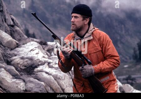 Film Original Titre : Le chasseur de cerf. Titre en anglais : The Deer Hunter. Film Réalisateur : Michael Cimino. Année : 1978. Stars : Robert de Niro. Copyright : Editorial l'intérieur uniquement. C'est un document distribué au public. Les droits d'accès uniquement, aucune licence de droit d'auteur prévue. Autorisation obligatoire à l'icône visuelle (www.visual-icon.com) est requise pour la reproduction de cette image. Credit : EMI / UNIVERSAL / Album Banque D'Images