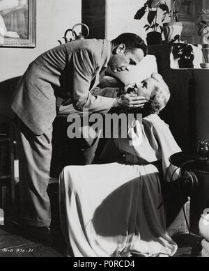 Titre original : dans un endroit isolé. Titre en anglais : dans un endroit isolé. Directeur de film : Nicholas Ray. Année : 1950. Stars : Humphrey Bogart, GLORIA GRAHAME. Credit : Columbia Pictures / Album Banque D'Images