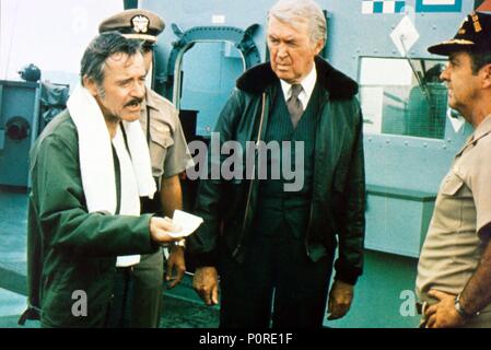 Film Original Title : AÉROPORT 77. Titre en anglais : AÉROPORT 77. Directeur de film : JERRY JAMESON. Année : 1977. Stars : JAMES STEWART, Jack Lemmon. Credit : UNIVERSAL PICTURES / Album Banque D'Images